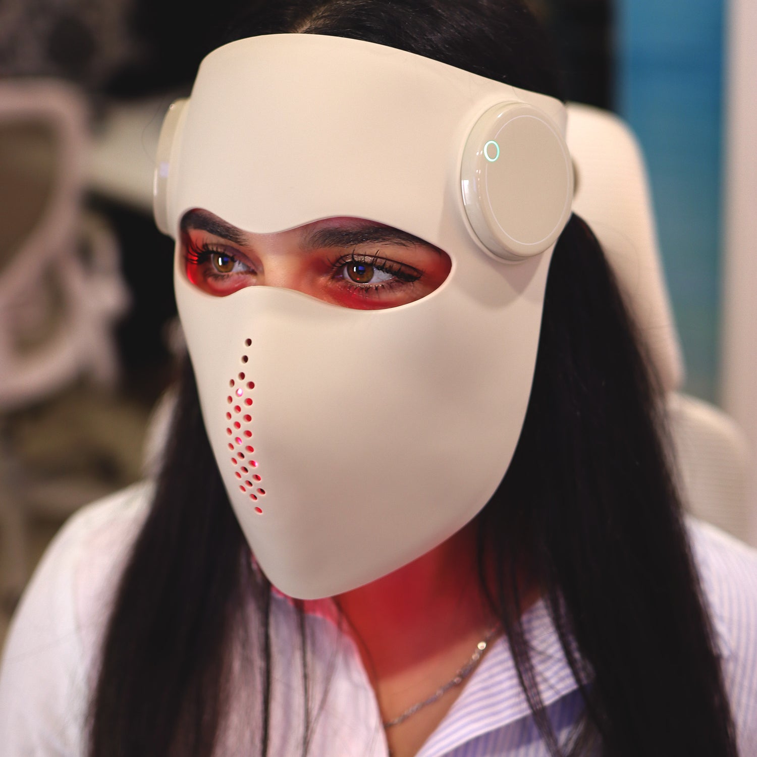 Redjuvi™ GlowLift & GlowLift Max : Red Light Therapy Mask with Quad-Chip Technology™